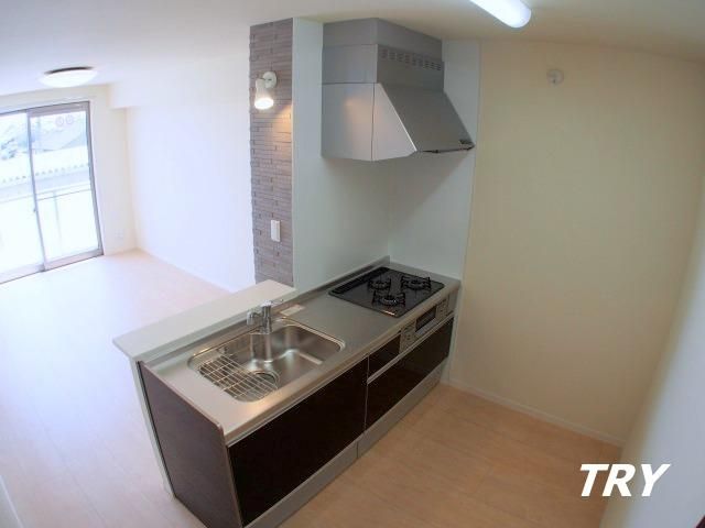 �y�L�b�`���z�@