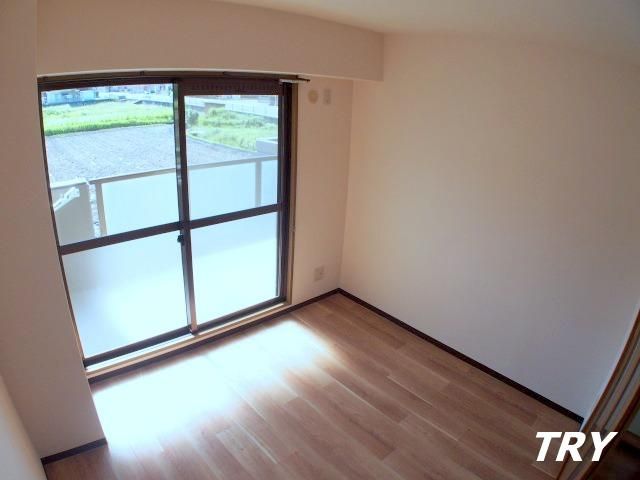 �y�Q���z�@