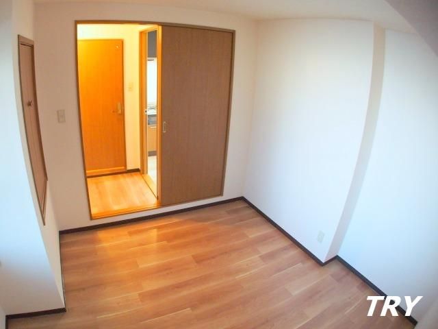 �y�Q���z�@