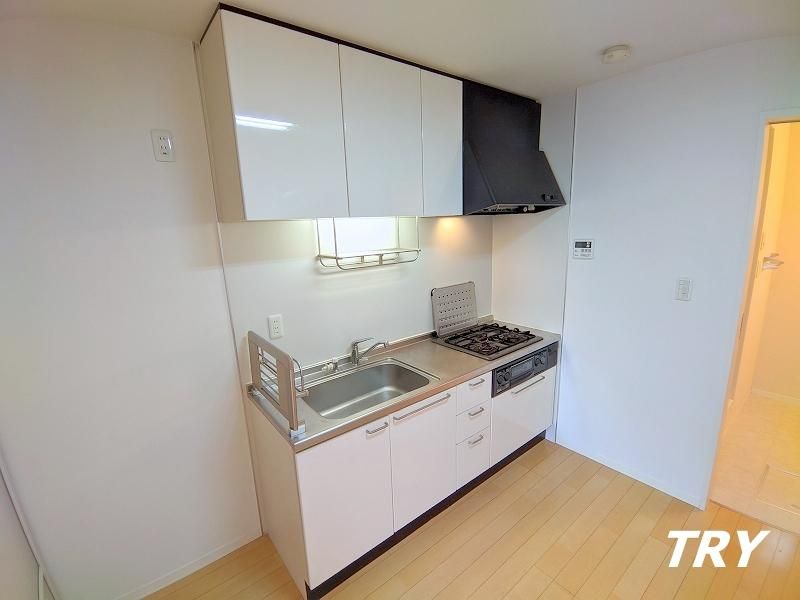 �y�L�b�`���z�@