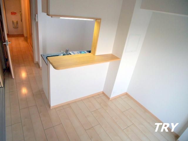 �y�L�b�`���z�@