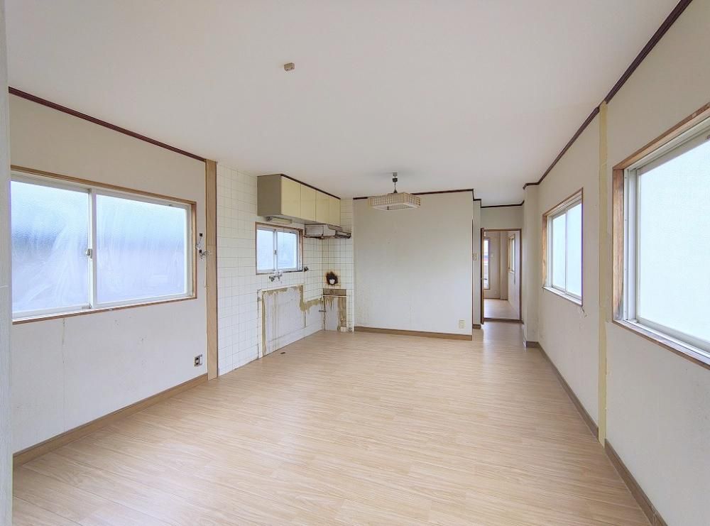 �y���ԁE���r���O�z�@