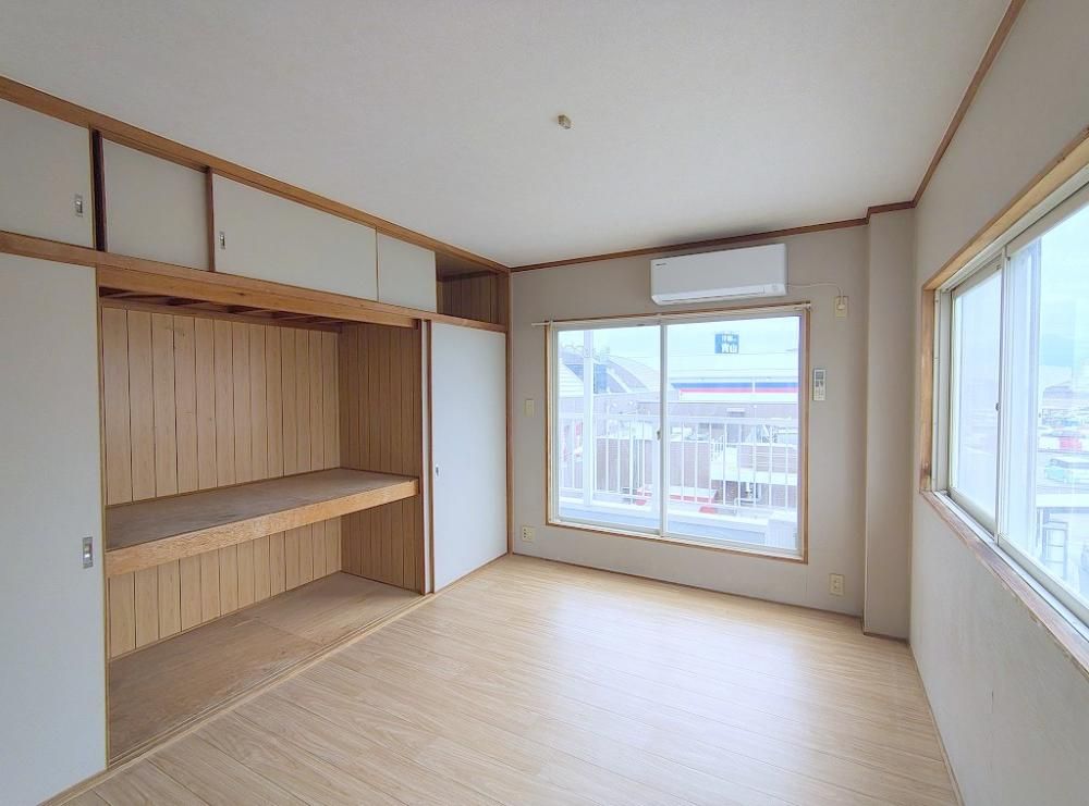 �y���̑������E�X�y�[�X�z�@