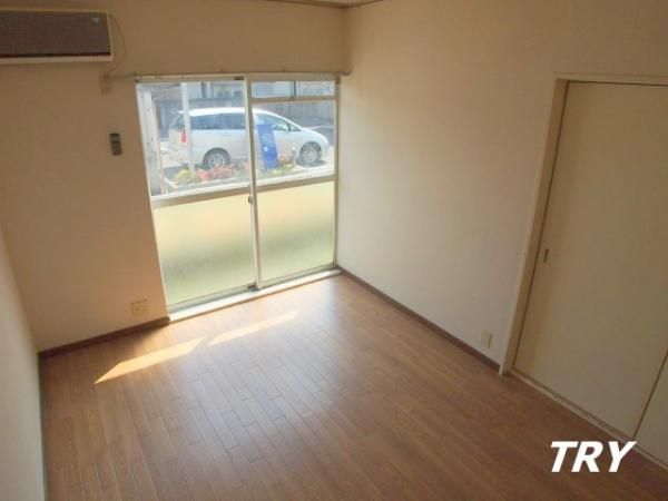 �y�Q���z�@