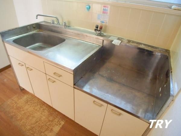 �y�L�b�`���z�@