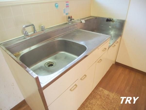 �y�L�b�`���z�@