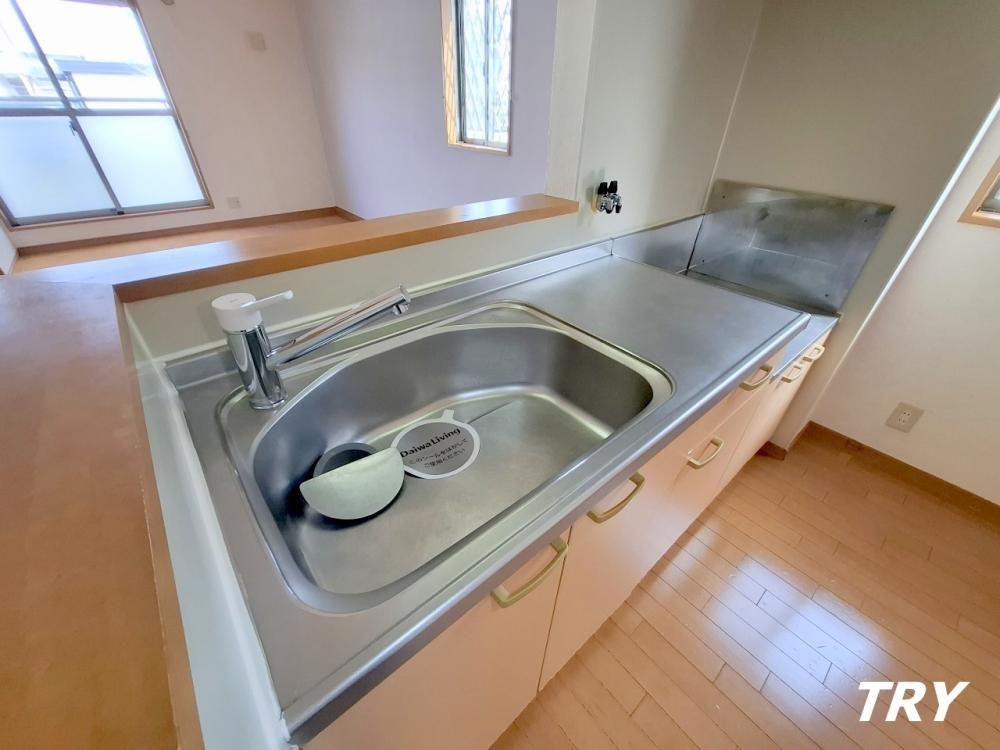 �y�L�b�`���z�@