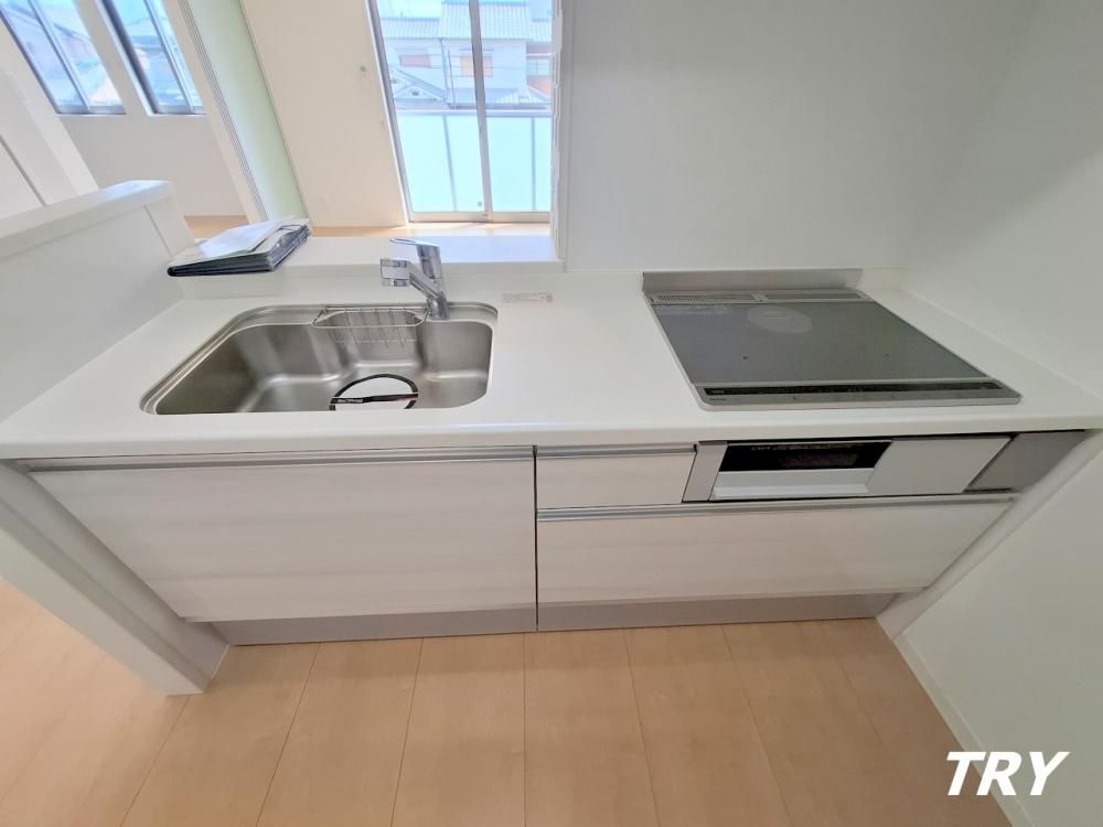 �y�L�b�`���z�@