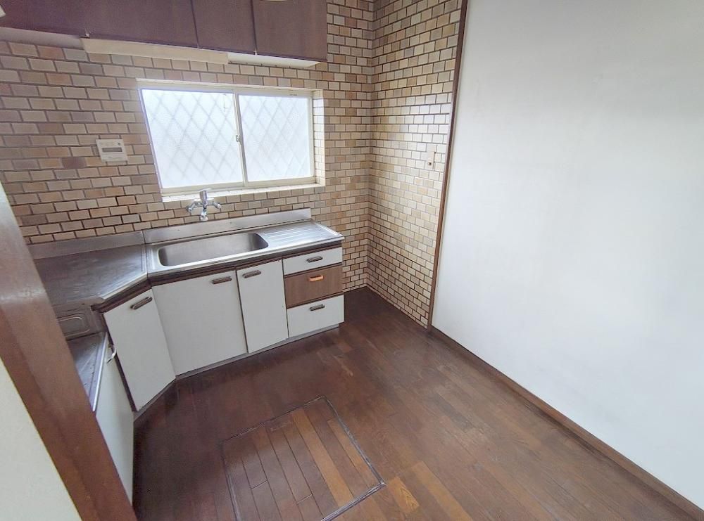 �y�L�b�`���z�@