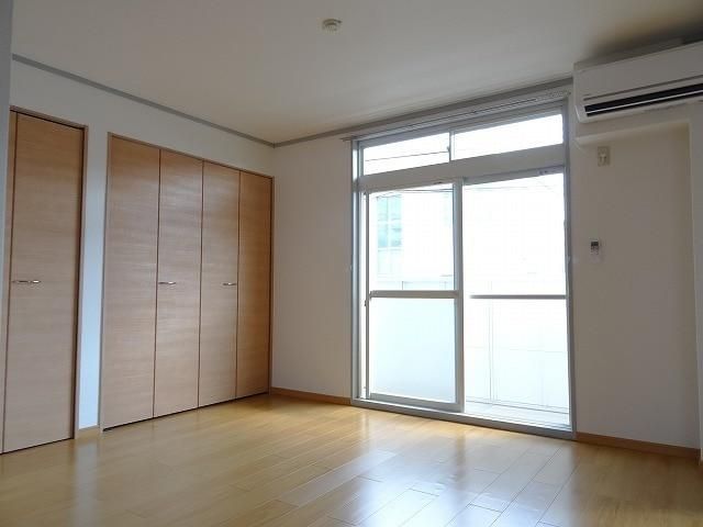 �y���ԁE���r���O�z�@