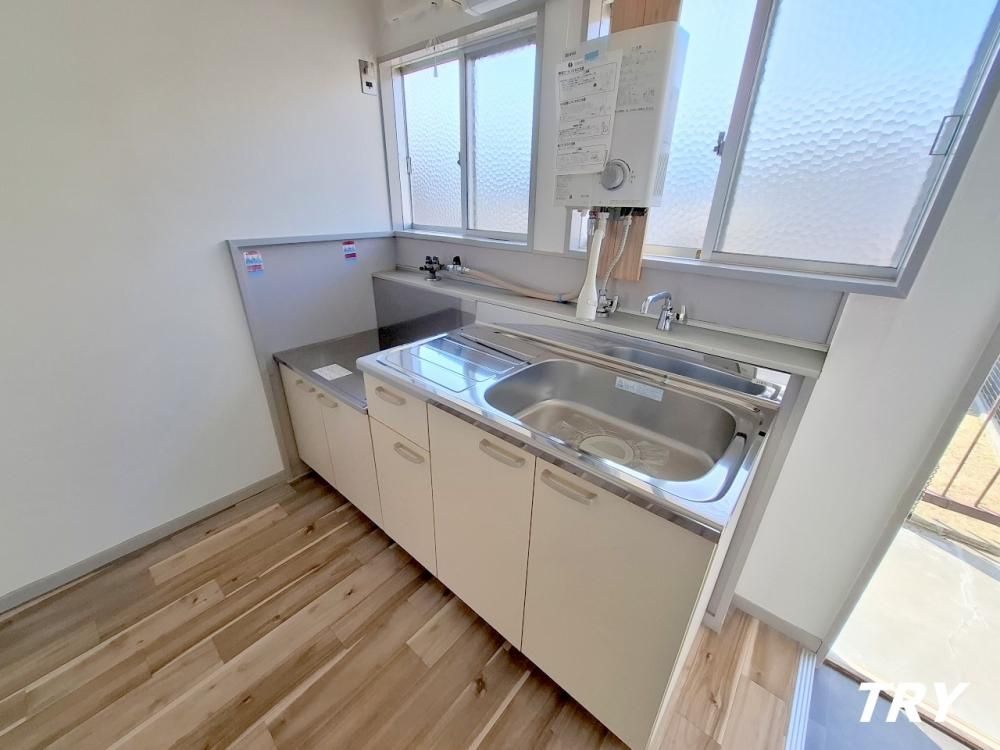 �y�L�b�`���z�@