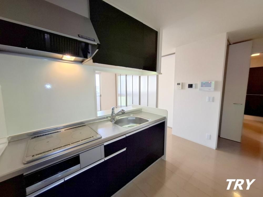 �y�L�b�`���z�@