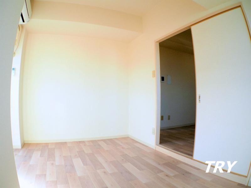 �y�Q���z�@