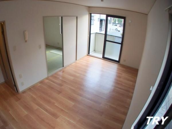 �y�����E���r���O�z�@