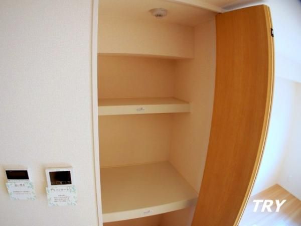 �y���̑��ݔ��z�@