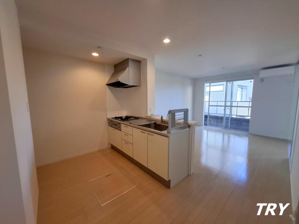 �y���ԁE���r���O�z�@