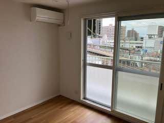 �y���ԁE���r���O�z�@