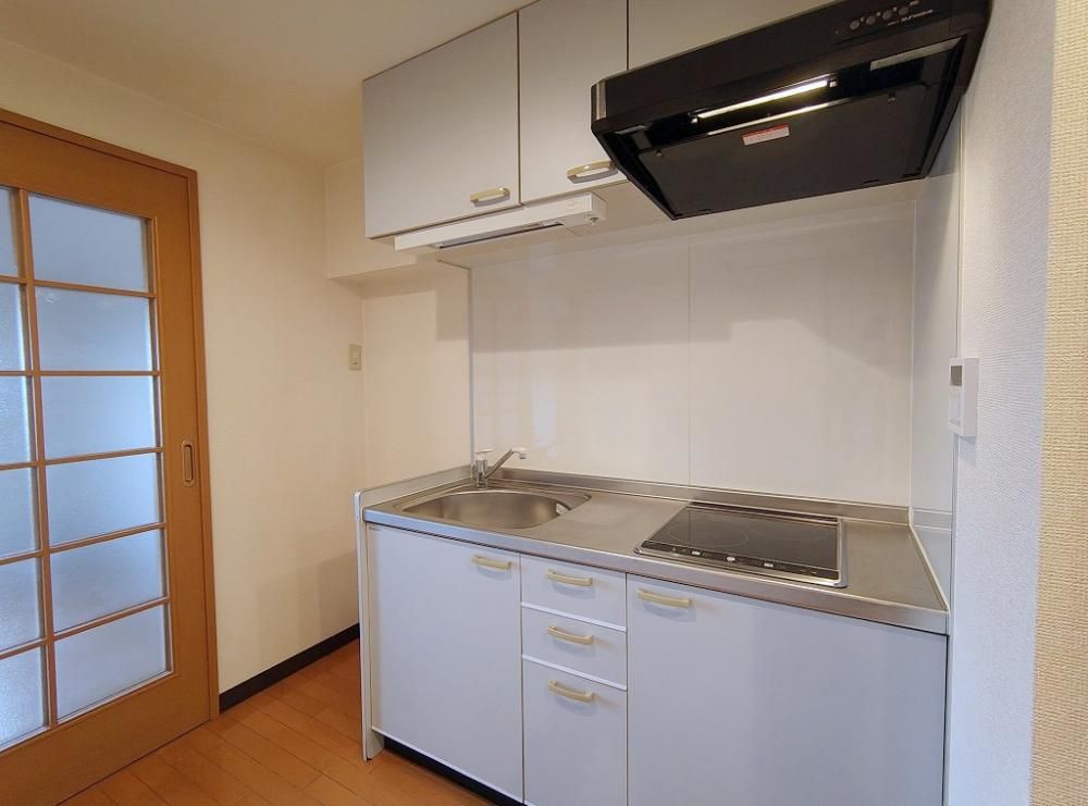 �y�L�b�`���z�@