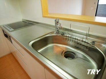 �y�L�b�`���z�@